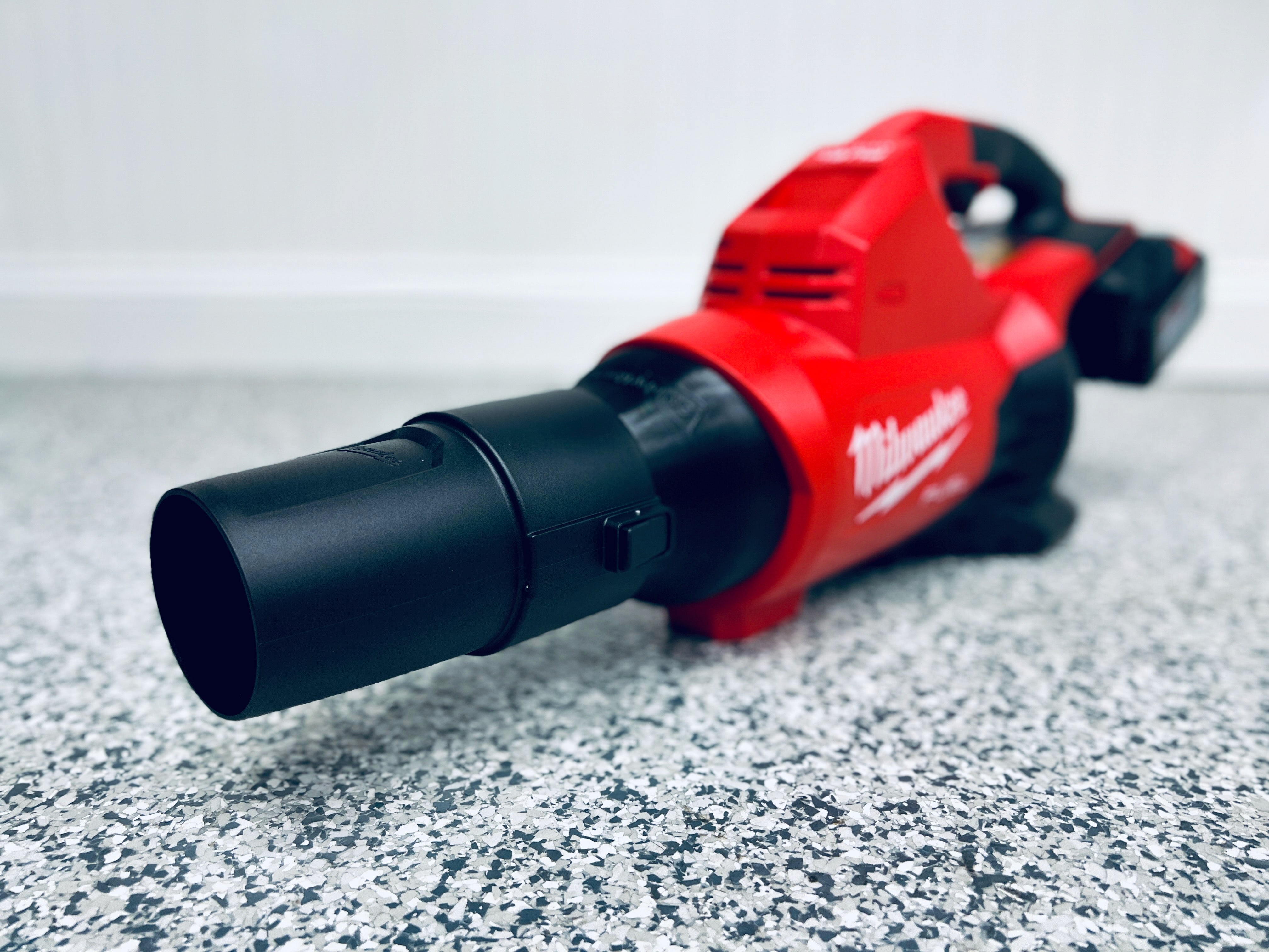 Stubby Nozzle Co. STUBBY® Nozzle Adapter for Milwaukee M18 FUEL Dual Battery Leaf Blower (2824-20) - detail shot 5