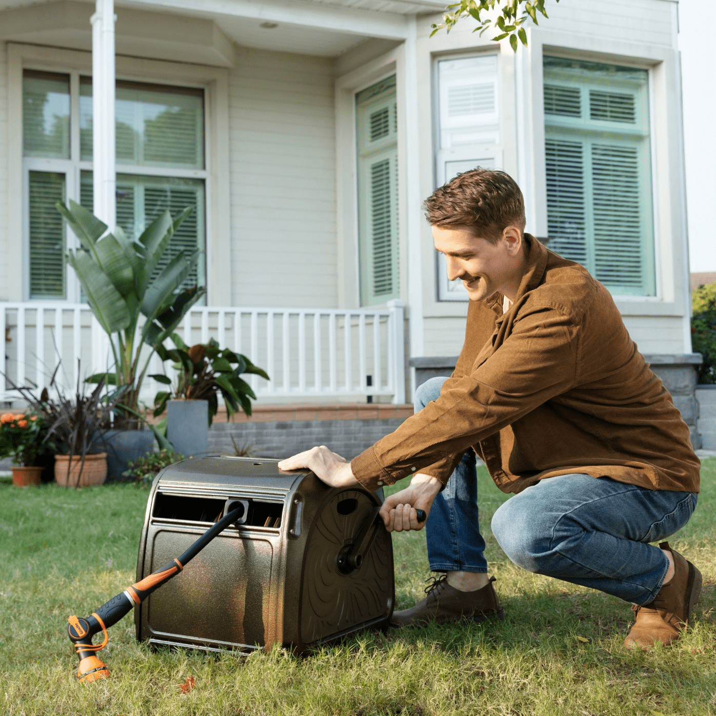 The sturdy housing, automatic hose guide system, and the easily assembled crank handle combined make this metal hose storage reel, better than traditional