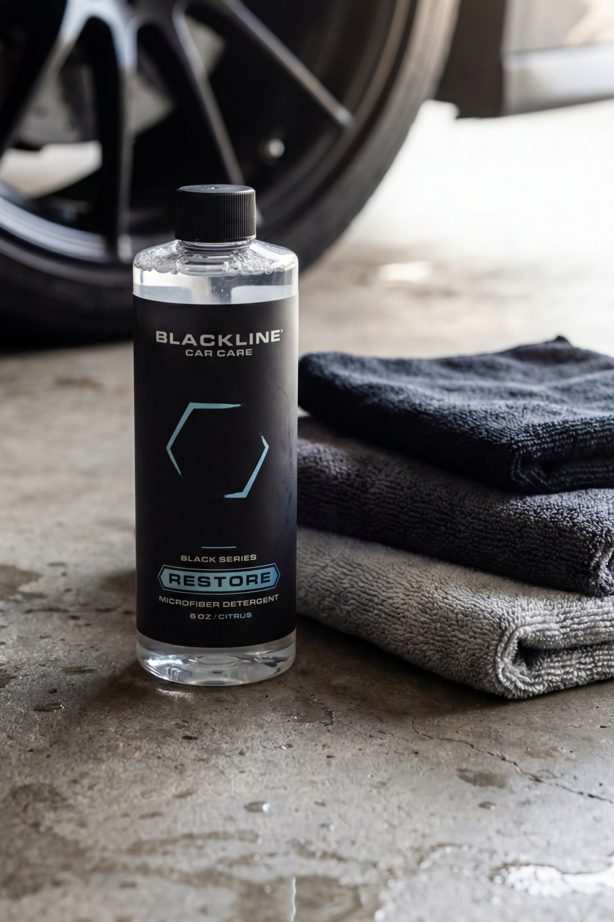Blackline Car Care BLACKLINE® RESTORE MICROFIBER DETERGENT product closeup - auto detailing equipment