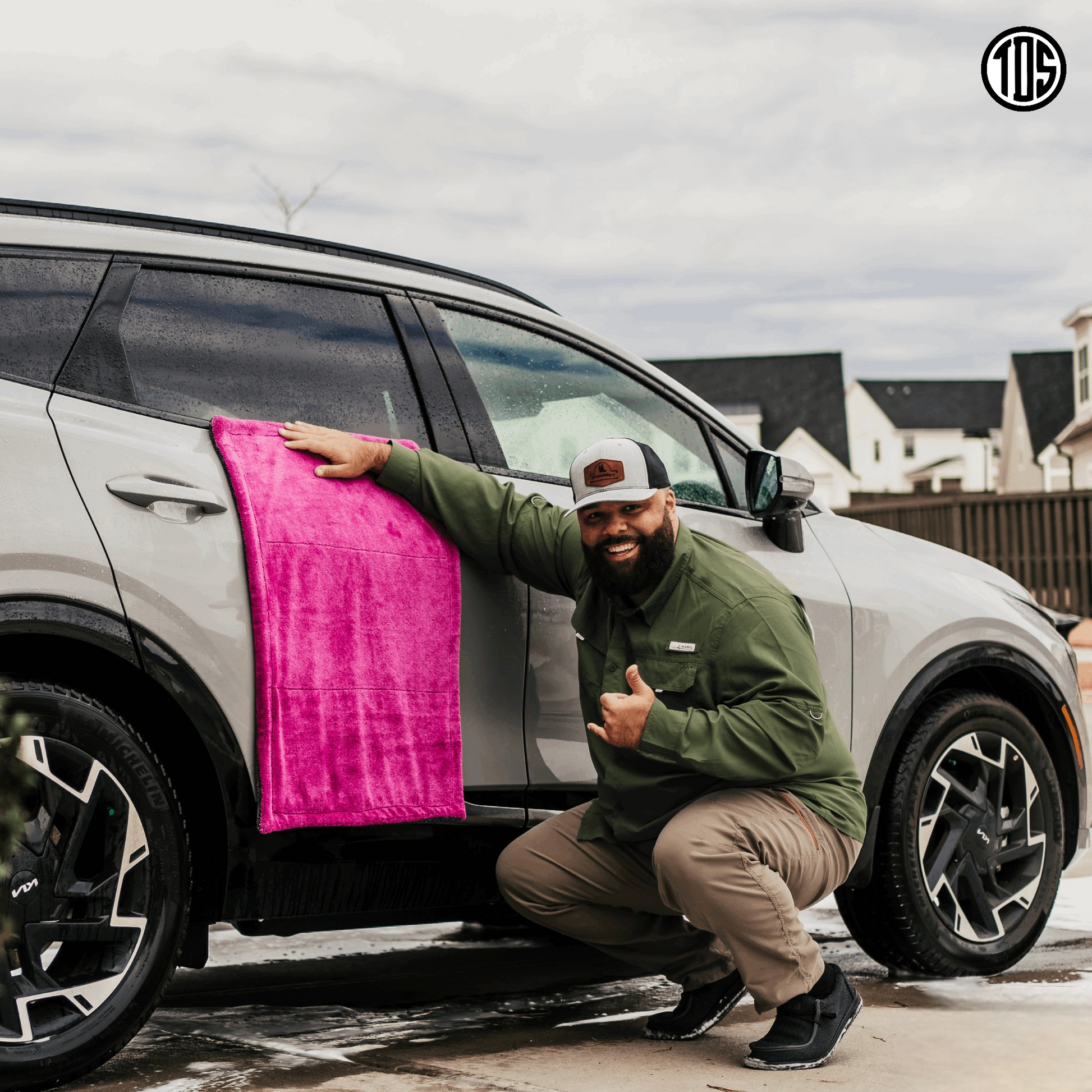 That Detail Towel (Fuchsia) – 1600 GSM Twisted Loop Microfiber Towel (20"x30")