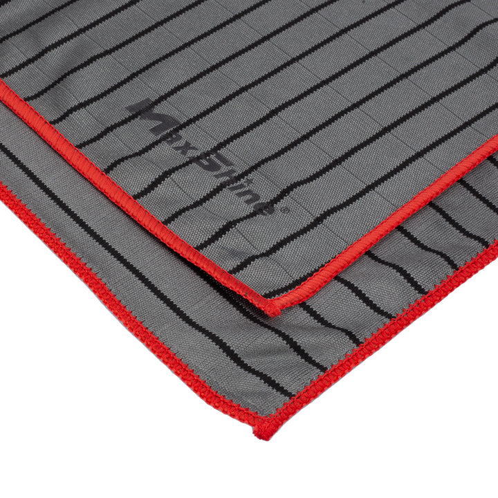 Carbon Fiber Towel Unique Weave for Versatile Cleaning The secret behind this Carbon Fiber Towel lies in its distinctive construction. The carbon fiber strands