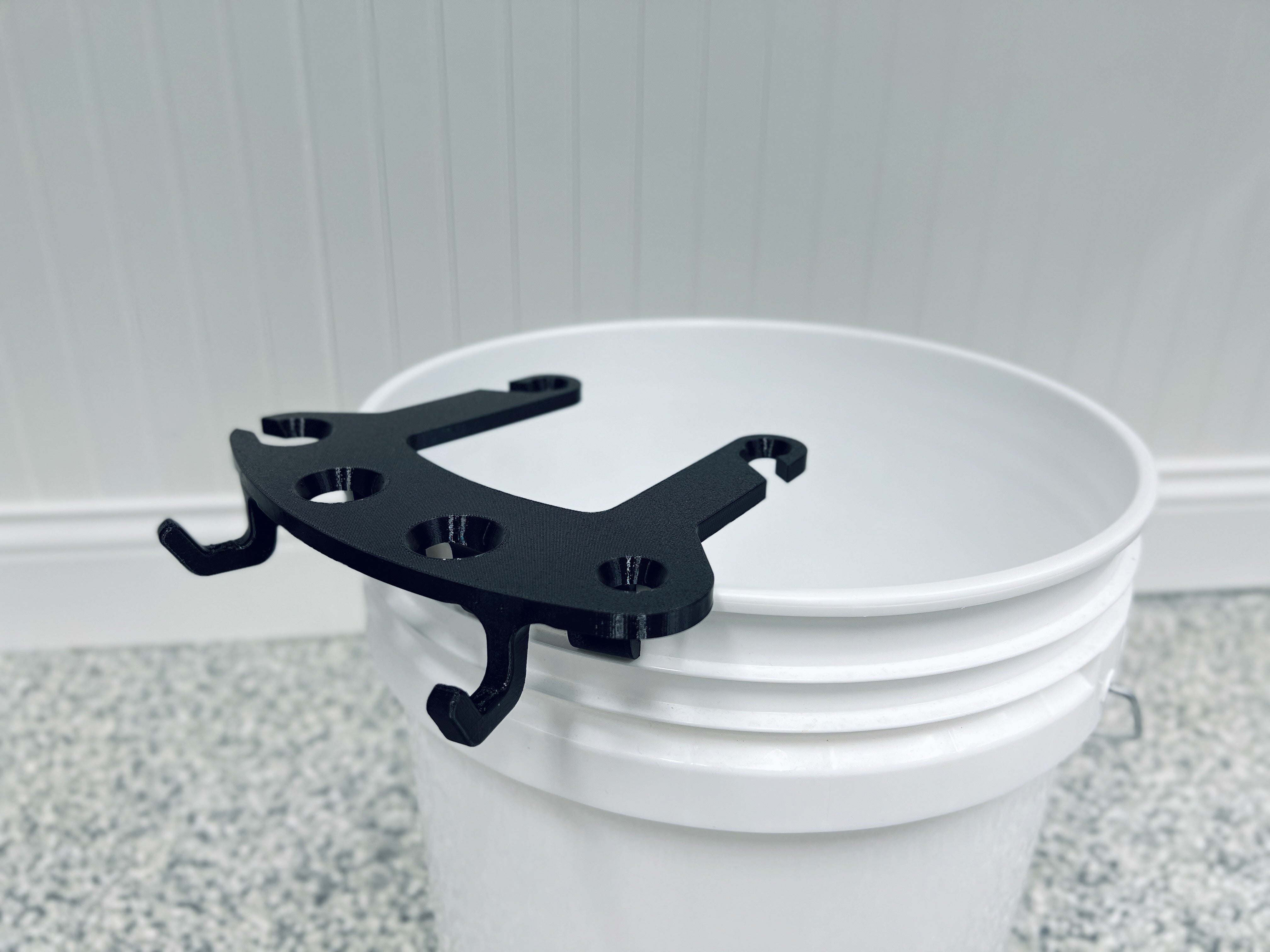 Stubby Nozzle Co. BucketCaddy - Wheel, Tire, & Detailing Brush Organizer for 5-gallon and 6-gallon Car Wash Buckets - detail shot 7