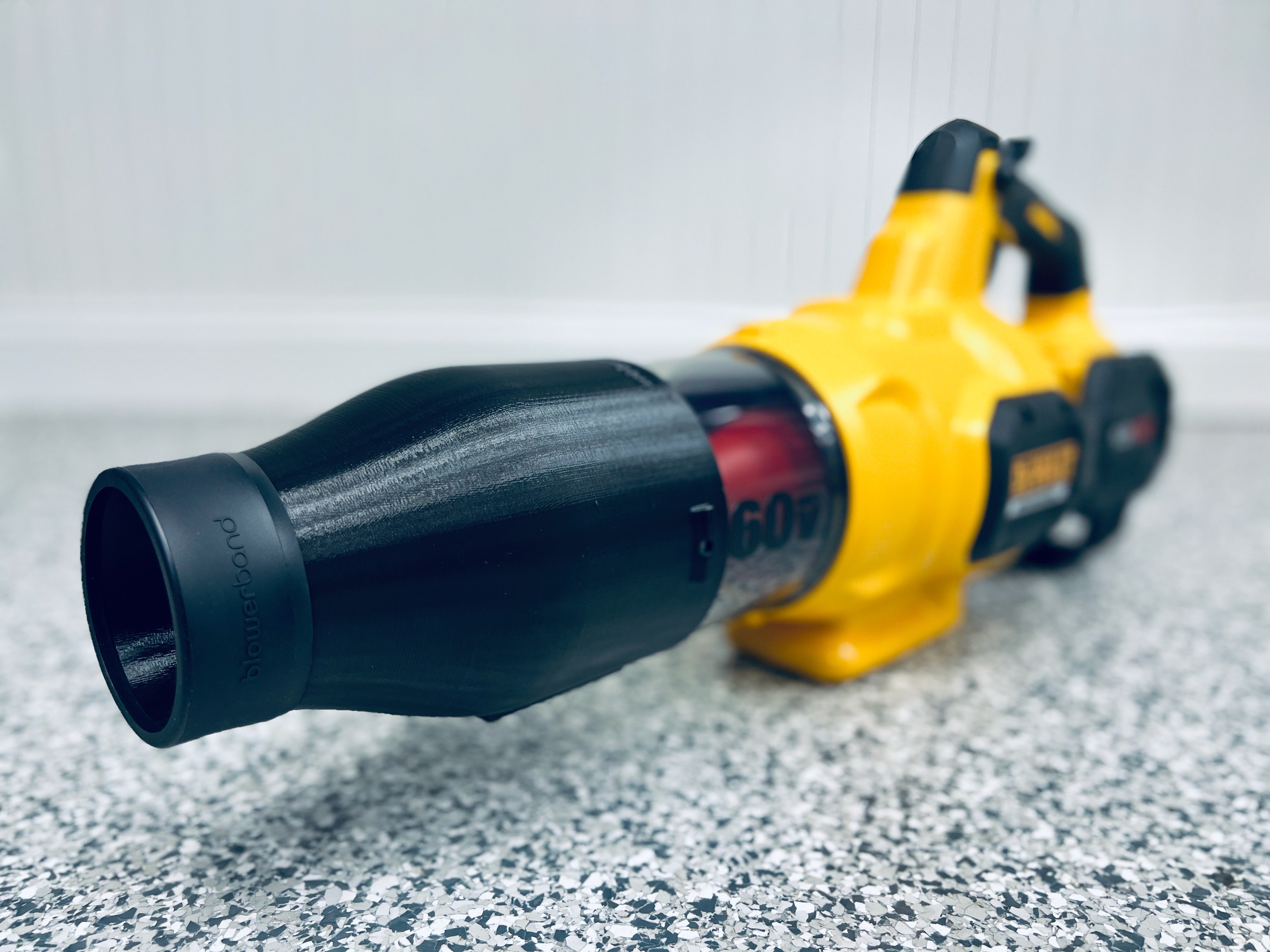 Stubby Nozzle Co. STUBBY® Car Drying Nozzle for DEWALT 60V MAX Leaf Blowers (DCBL772B & DCBL777B) - detail shot 7
