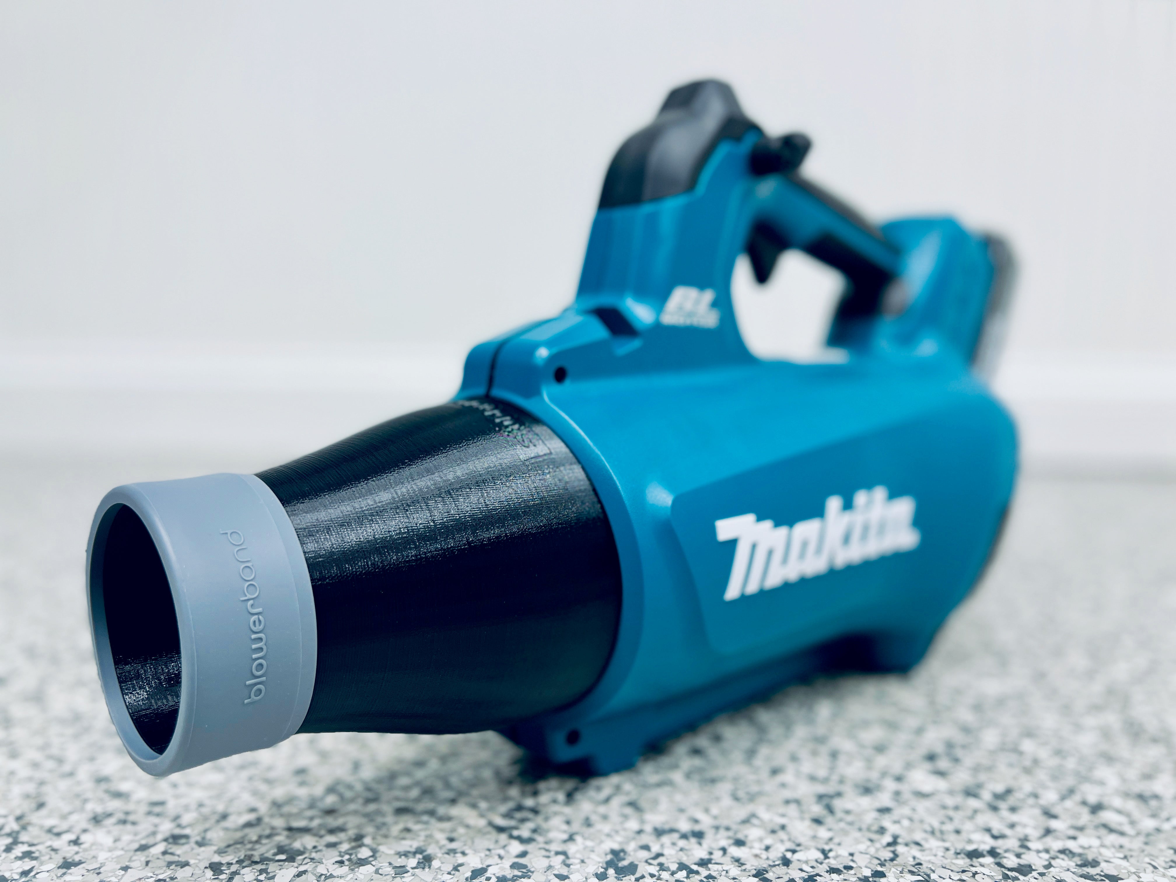 Stubby Nozzle Co. STUBBY® Car Drying Nozzle for Makita 18V LXT Leaf Blower (XBU03Z & DUB184Z) - detail shot 6