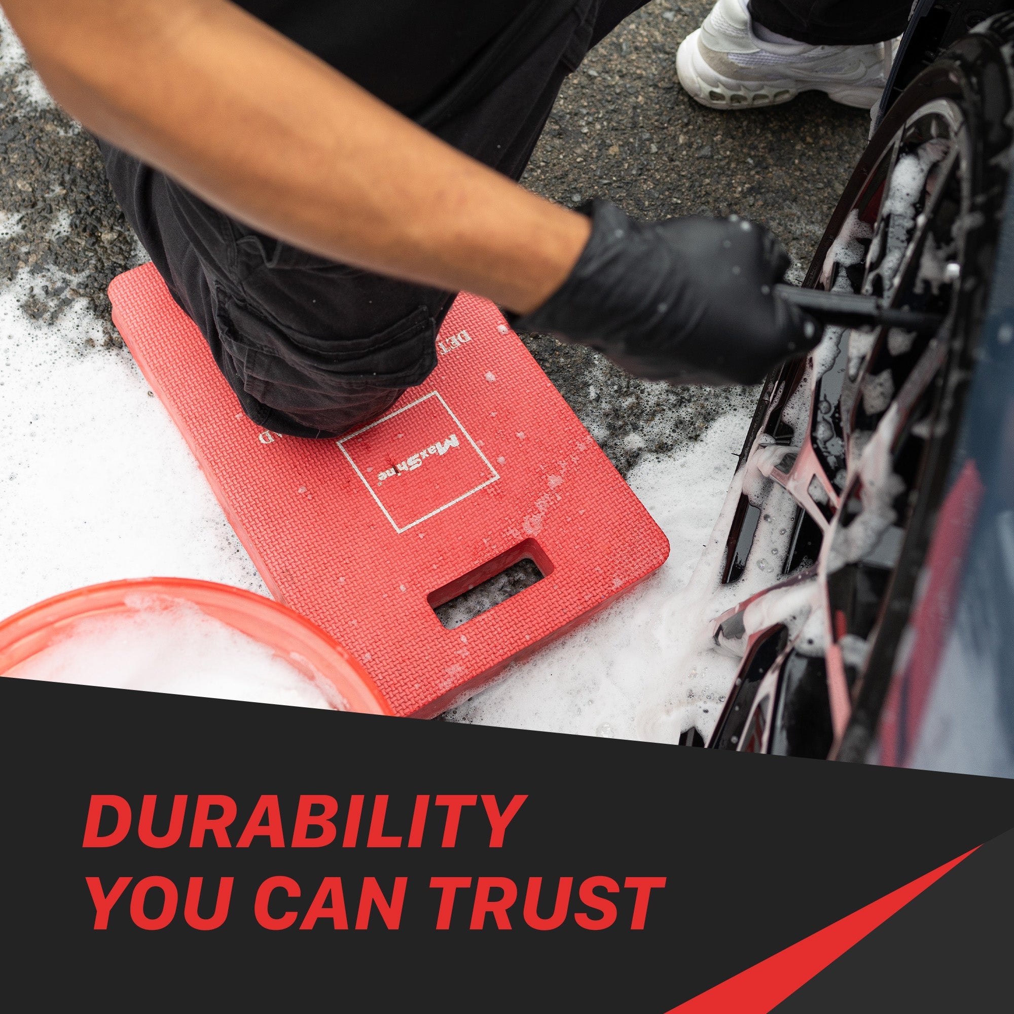 Car Detailing Kneeling Pad For Heavy-duty Tasks The Car Detailing Kneeling Pad is an essential companion for any demanding task, especially tailored for car