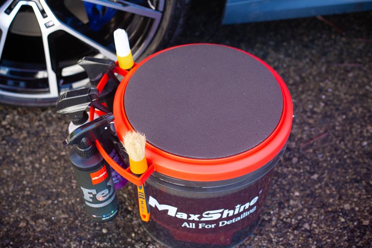The Bucket Lid Seat – Multifunctional Bucket Lid The Bucket Lid Seat is a multifunctional accessory designed for convenience during car detailing, fitting any