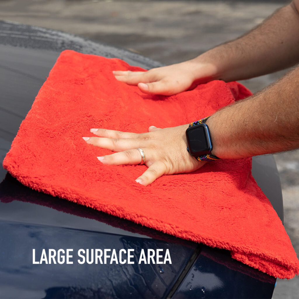 Car Drying Kit MaxShine’s Big Red lives up to its name in its size and absorbency. Dry all the large surfaces quickly and reach all the areas this towel can’t