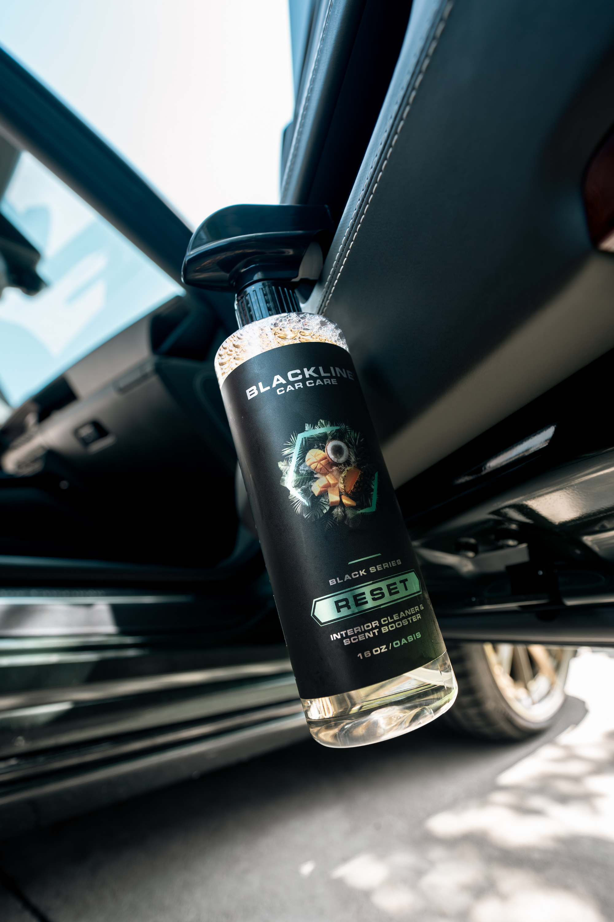 Blackline Car Care BLACKLINE® RESET INTERIOR CLEANER & SCENT BOOSTER - detail shot 6