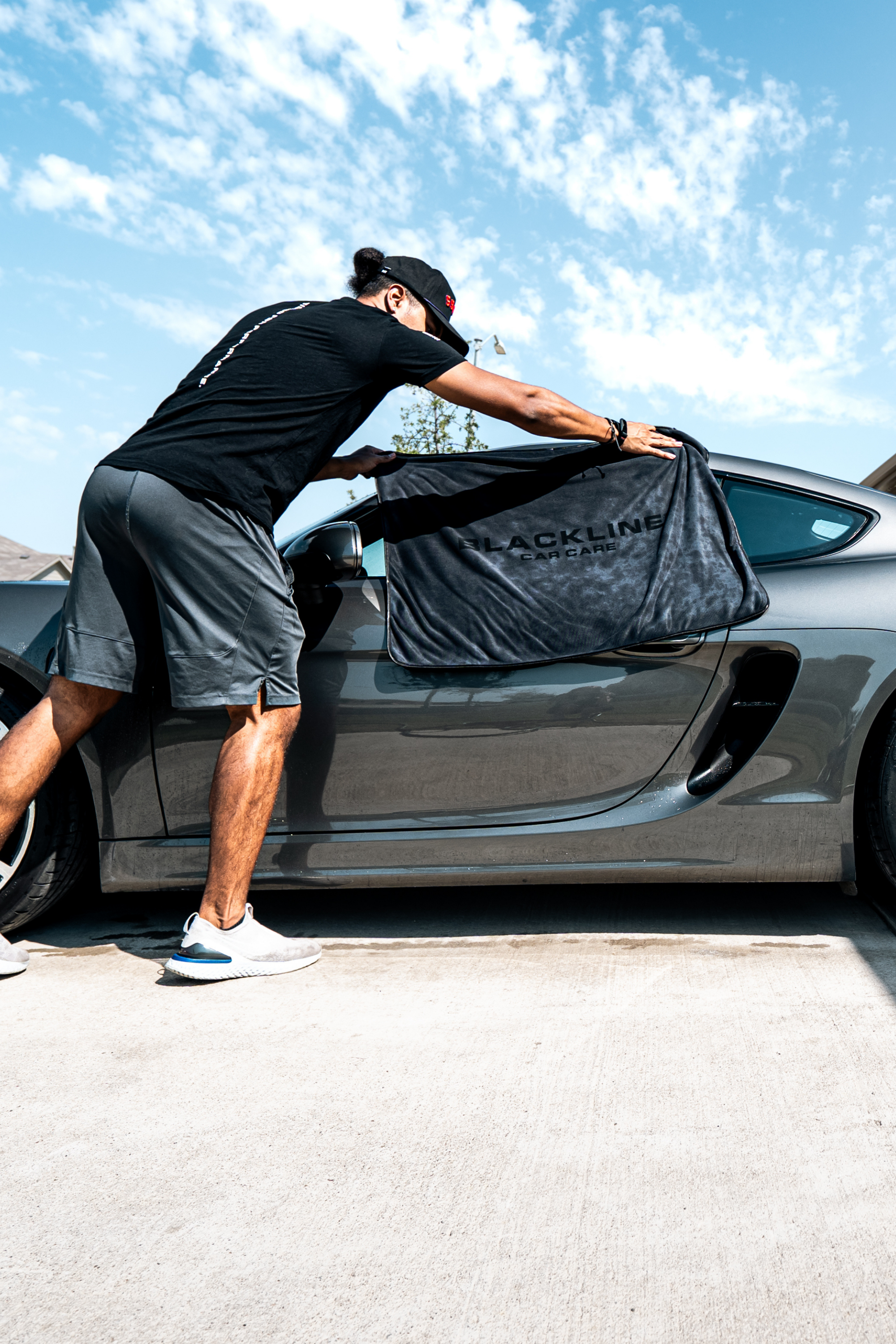 Blackline Car Care BLACKLINE® SLIM TWISTED-LOOP DRYING TOWEL - detail shot 6