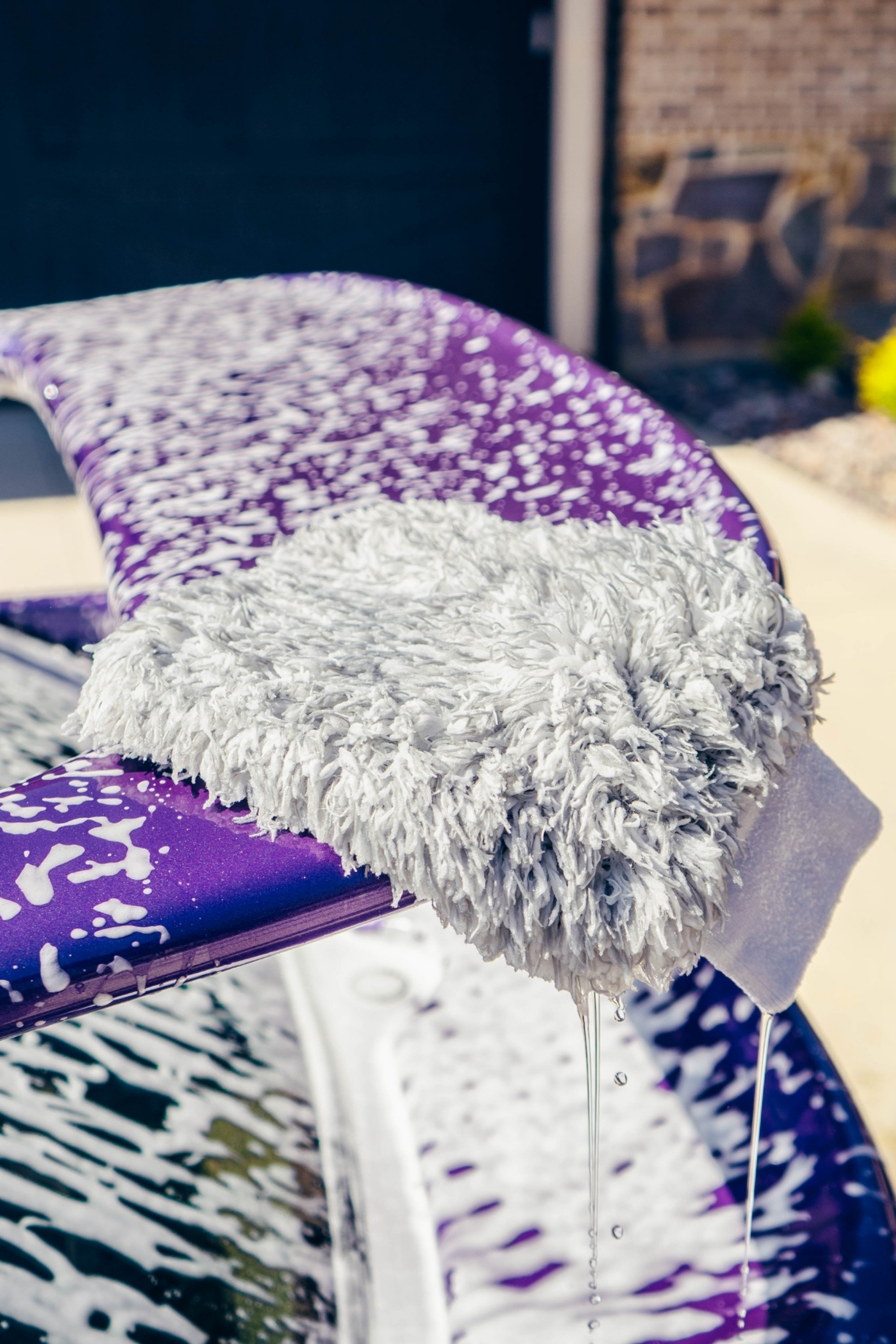Blackline Car Care BLACKLINE® MICROFIBER WASH MITT product closeup - auto detailing equipment