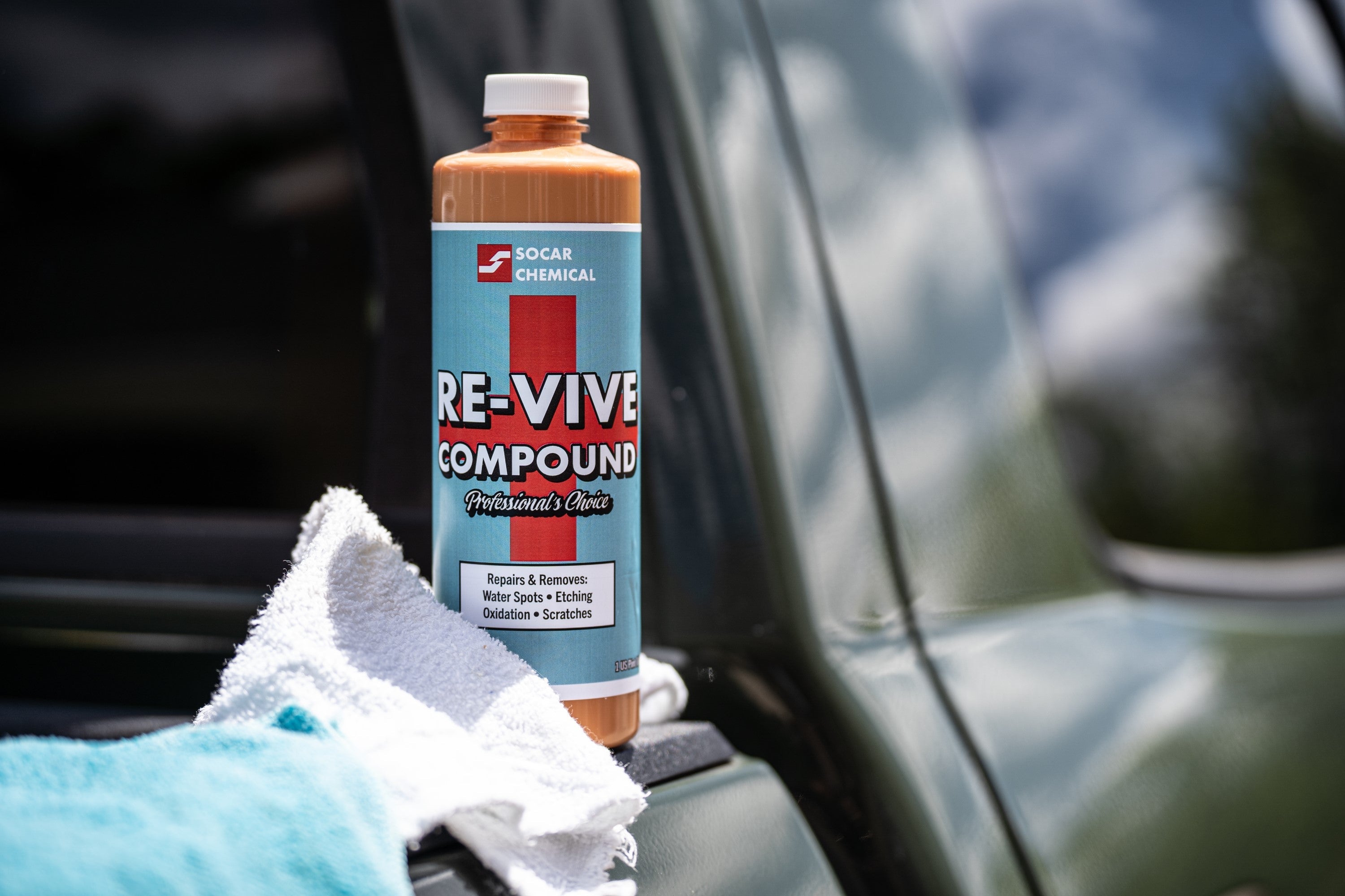 Re-Vive Compound is a specialty compound for buffing painted surfaces, lacquer, enamel, base coat, and clear coat. Re-Vive helps remove acid rain spotting