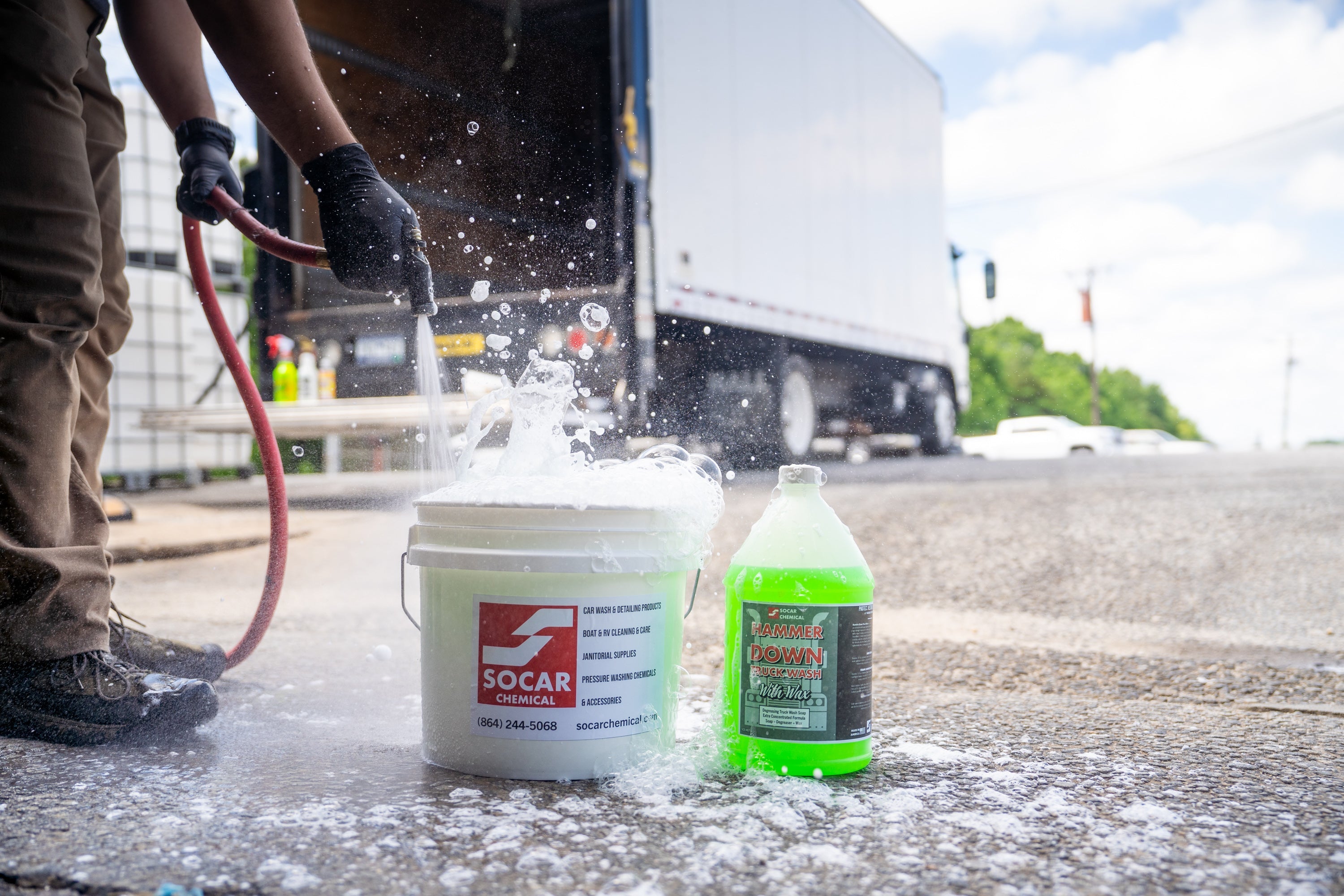 Hammer Down Truck Wash is a professional-grade concentrated cleaner for use on trucks and heavy equipment. Hammer Down Truck Wash is contains a safe