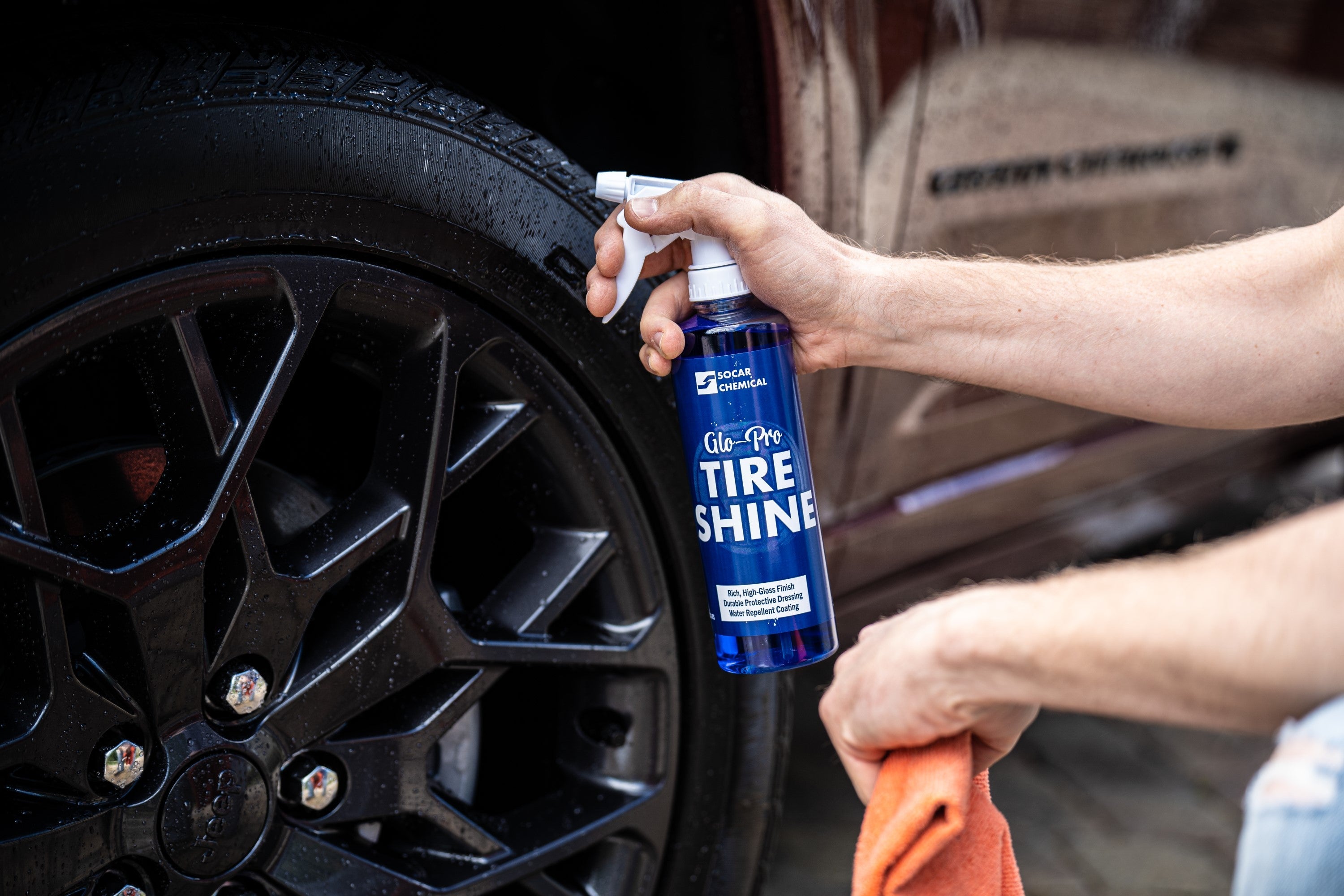 Eye Candy Extreme Tire Shine provides a durable high-gloss protective coating for rubber car tires. Eye Candy Extreme Tire Shine provides the ultimate