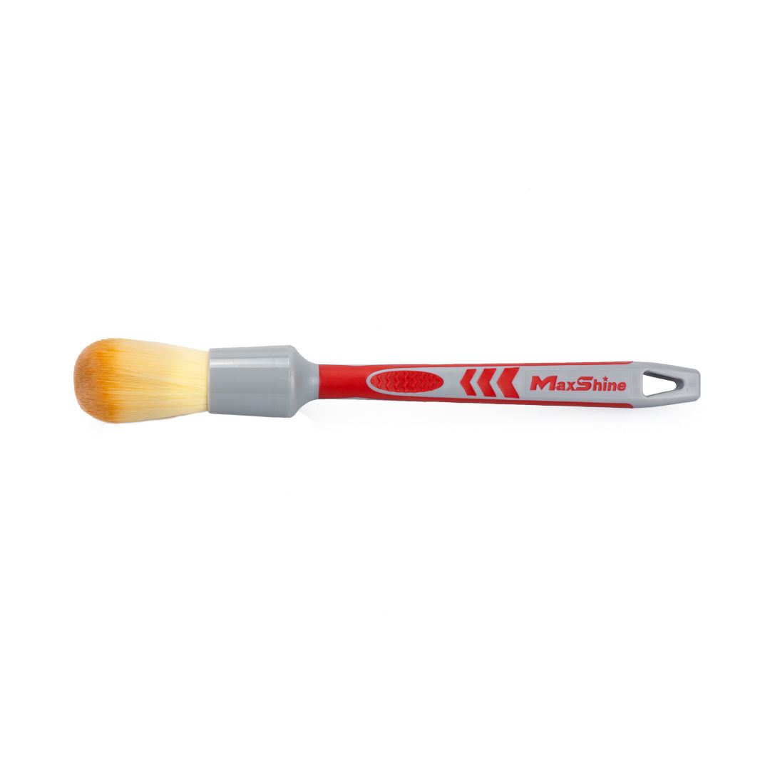 The Ultra-soft Brush | A Soft Touch For Intricate Detailing The ultra-soft brush offers fast bend recovery and a secure holding with a comfortable grip for