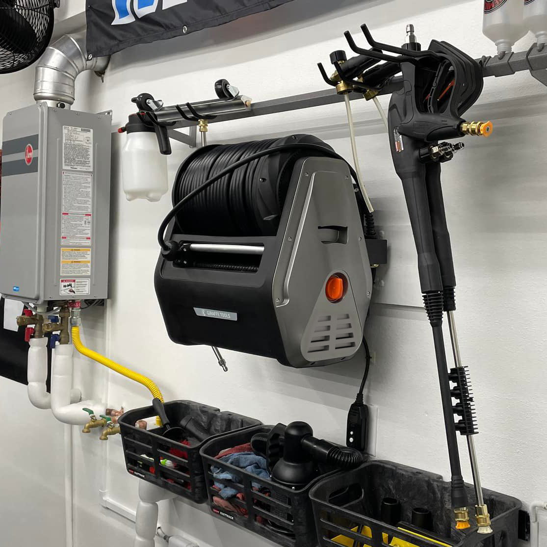 Grandfalls Pressure Washer has an auto-retraction high-pressure washer that can help you finish your cleaning tasks efficiently.