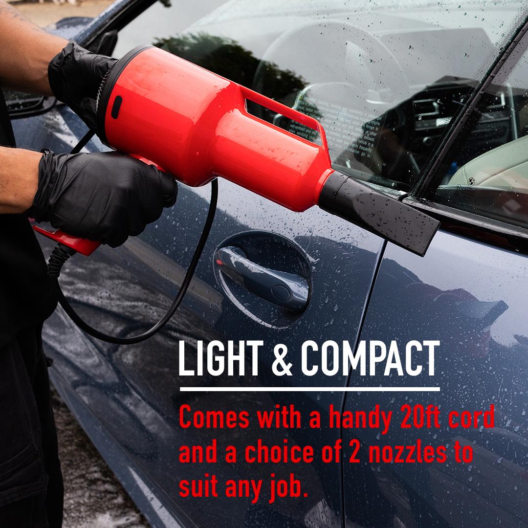 Car Drying Kit MaxShine’s Big Red lives up to its name in its size and absorbency. Dry all the large surfaces quickly and reach all the areas this towel can’t