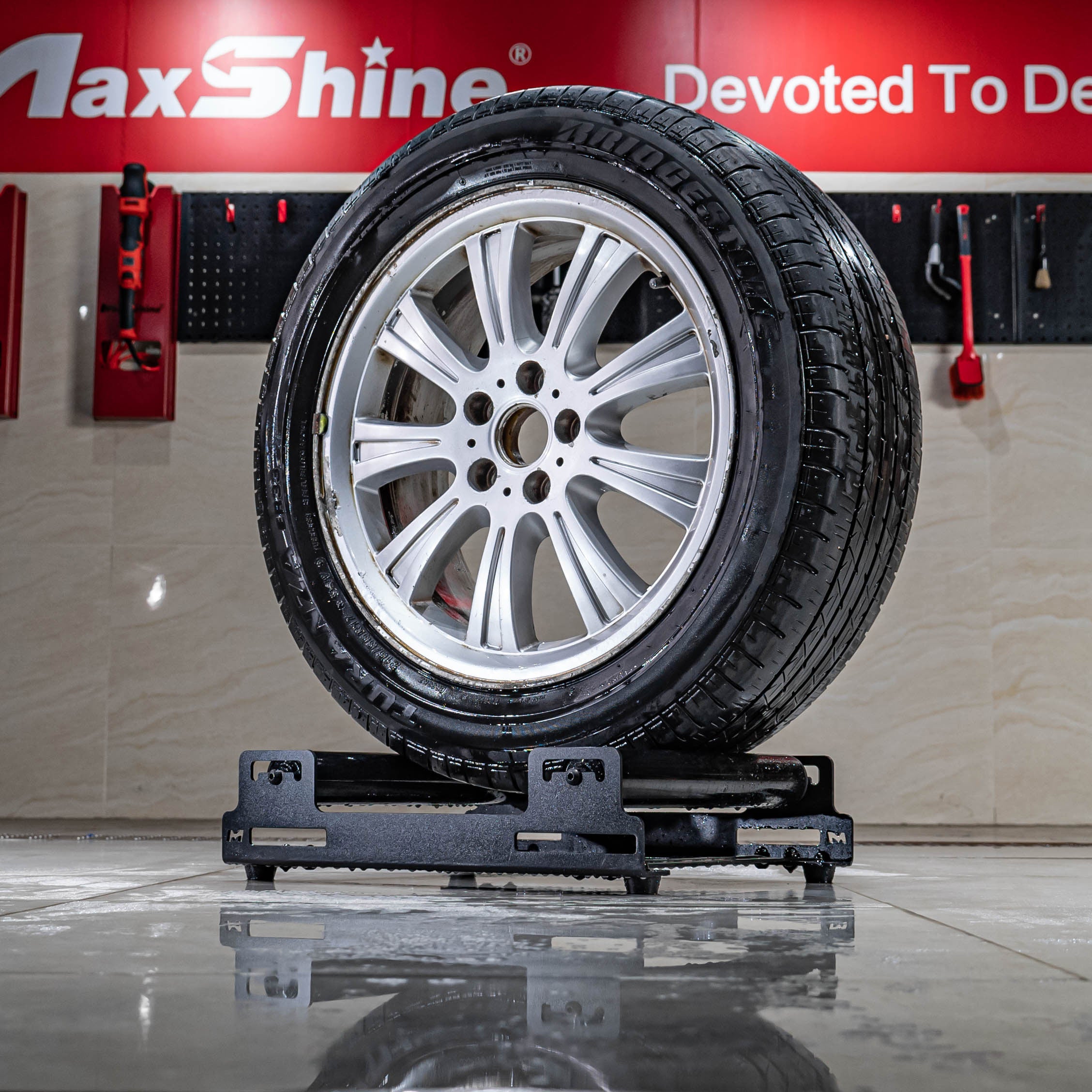 Maxshine Wheel Stand Tire Roller product closeup - auto detailing equipment