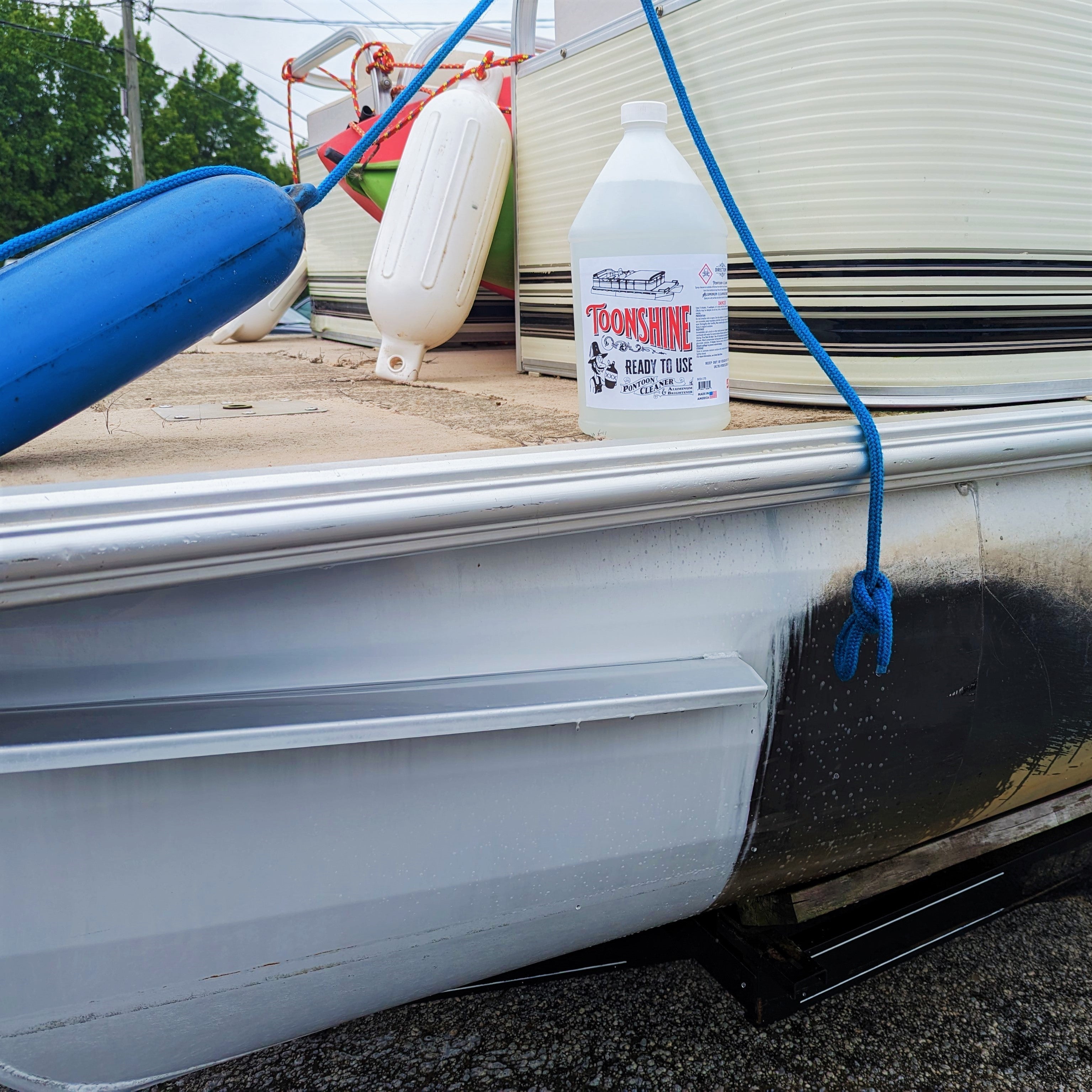 Toonshine - new from Socar Chemical - is the best READY-TO-USE pontoon cleaner and aluminum brightener on the market! Our proprietary formula penetrates the