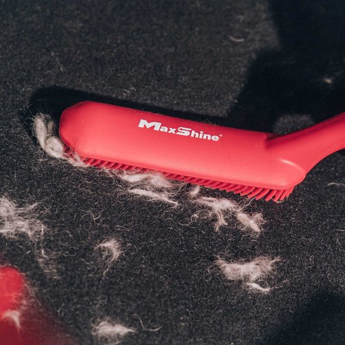 Silicone Brush Pet Hair and Lint Carpet & Upholstery Brush This silicone brush is a lifesaver for pet owners and car detailers alike. It uses static