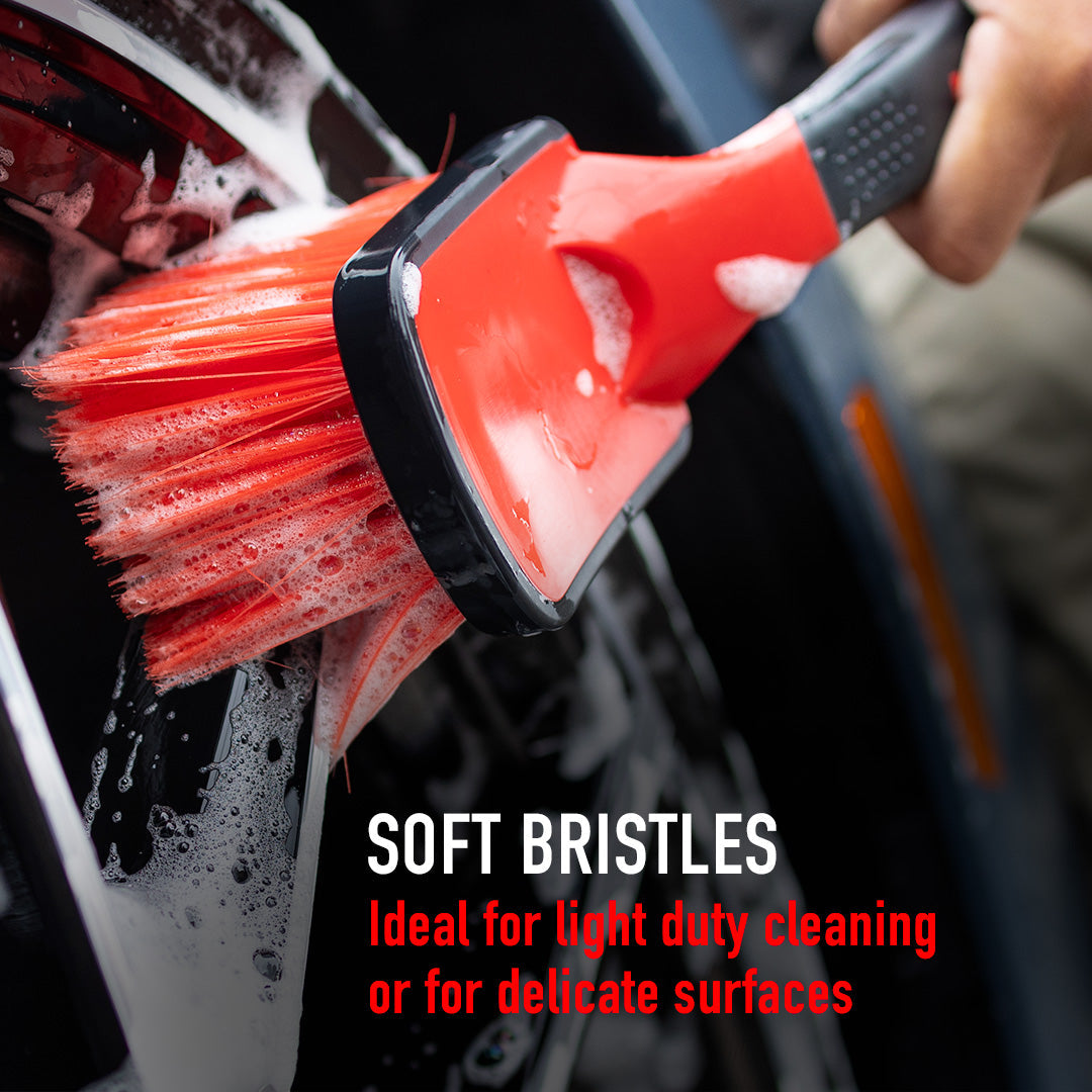 Rim Cleaning Brush - Ergonomic Design: Soft Grip, Safety Bumper, Easy Handle The rim cleaning brush, made of PET and PBT(light duty), produces the best result