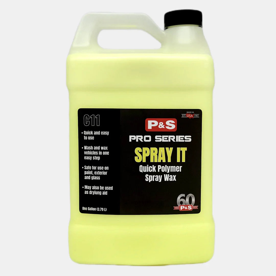 P&S Detailing Products P&S Spray It - Quick Polymer Wax 1GAL in use - professional detailing application