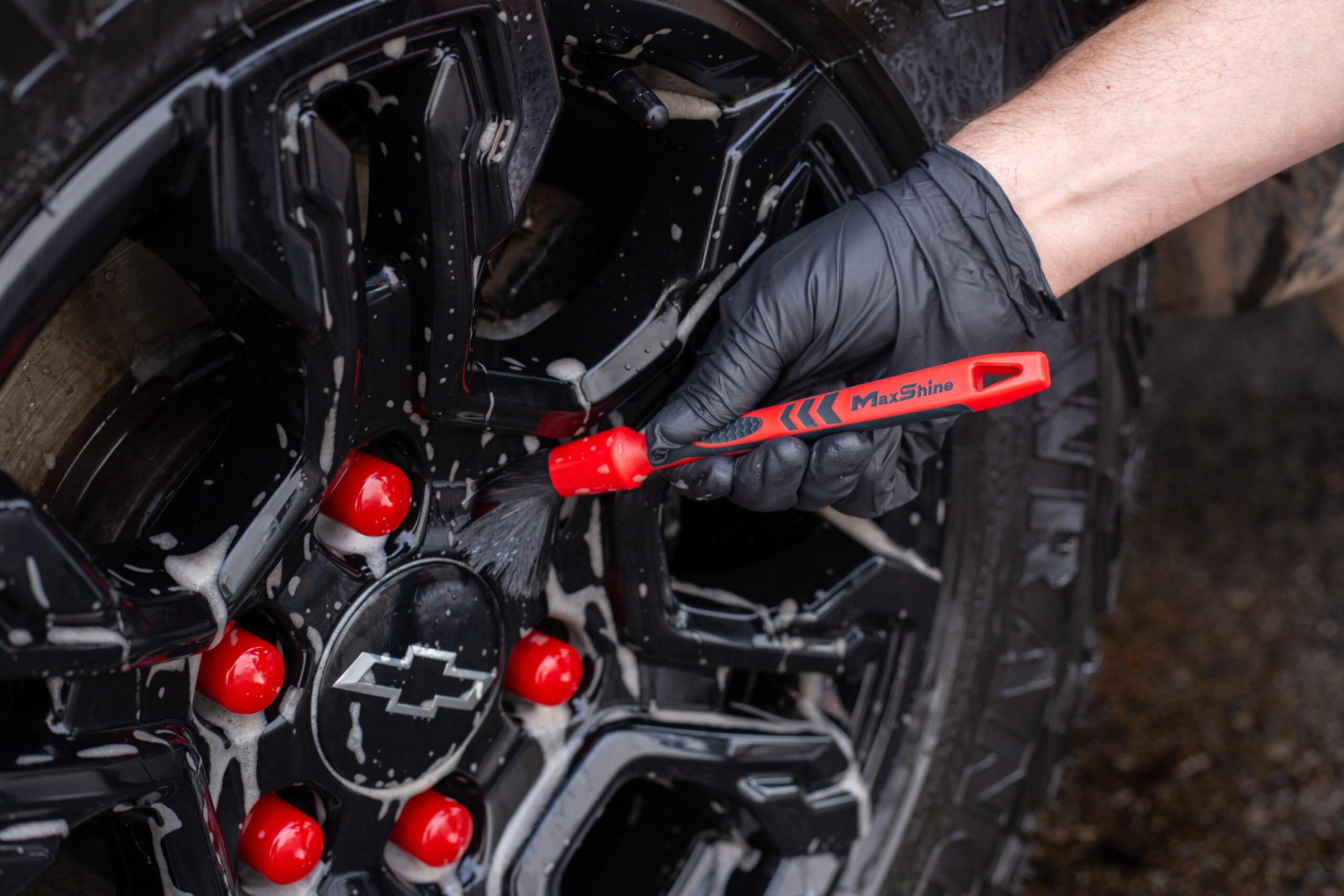 MaxShine Serrano's Mobile Detailing Car Cleaning Kit Serrano’s Mobile Detailing brings you a starter car cleaning kit that takes your car’s appearance to the