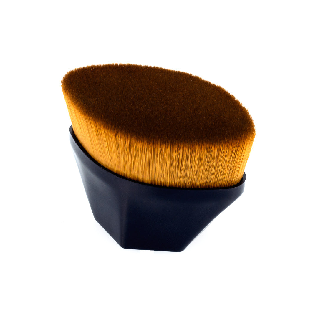 Ultra Soft Detailing Brush For Cleaning Emblems, Badges, or Logos The Ultra-soft detailing brush is an excellent tool for any detailer for dusting or cleaning