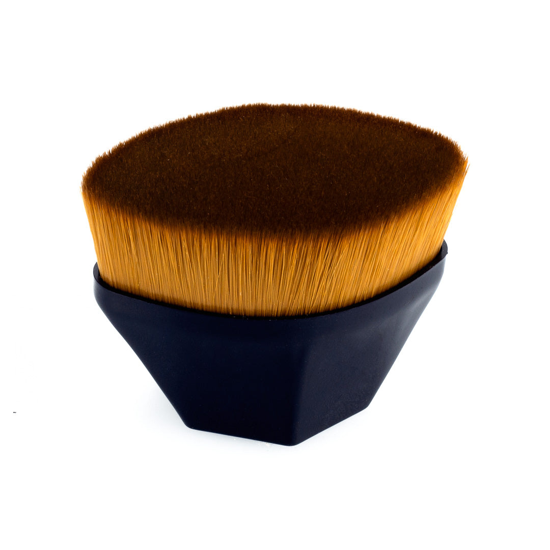 Ultra Soft Detailing Brush For Cleaning Emblems, Badges, or Logos The Ultra-soft detailing brush is an excellent tool for any detailer for dusting or cleaning