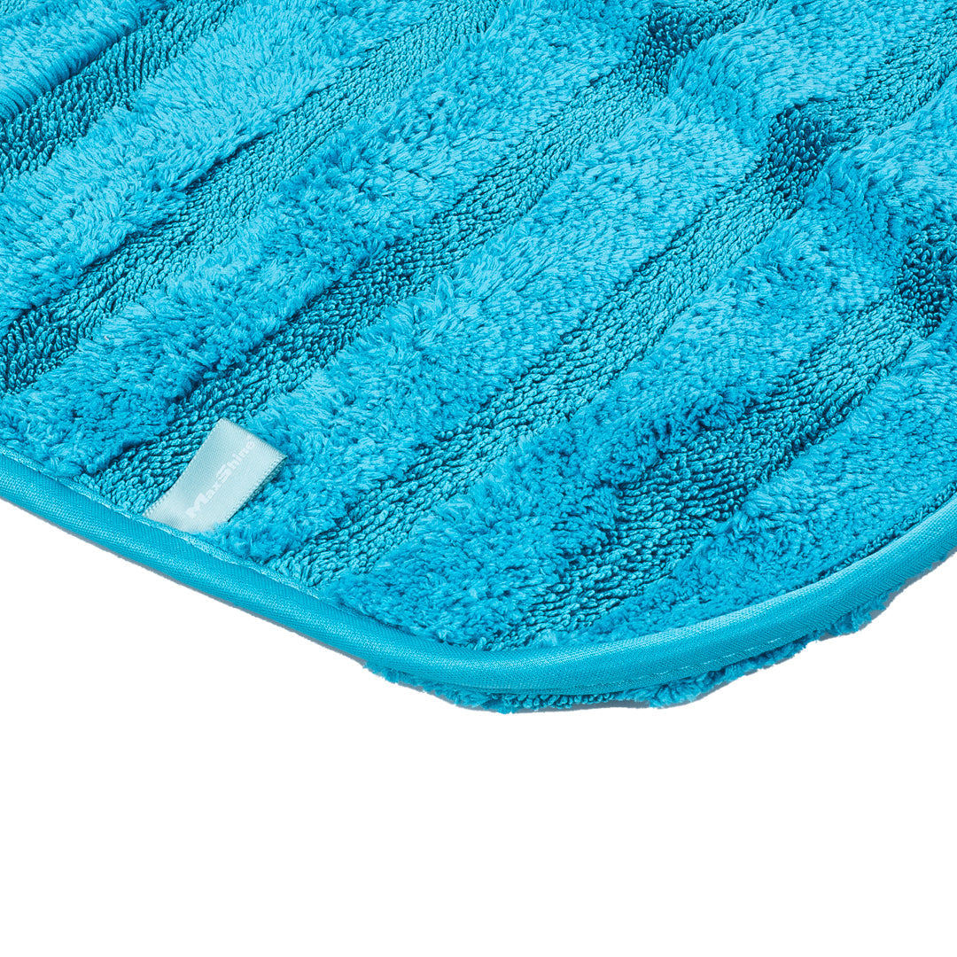 Extra Soft Towels Twisted Loop and Coral Velvet The texture of these extra soft towels ensure a gentle touch on surfaces, while the exceptional absorbency