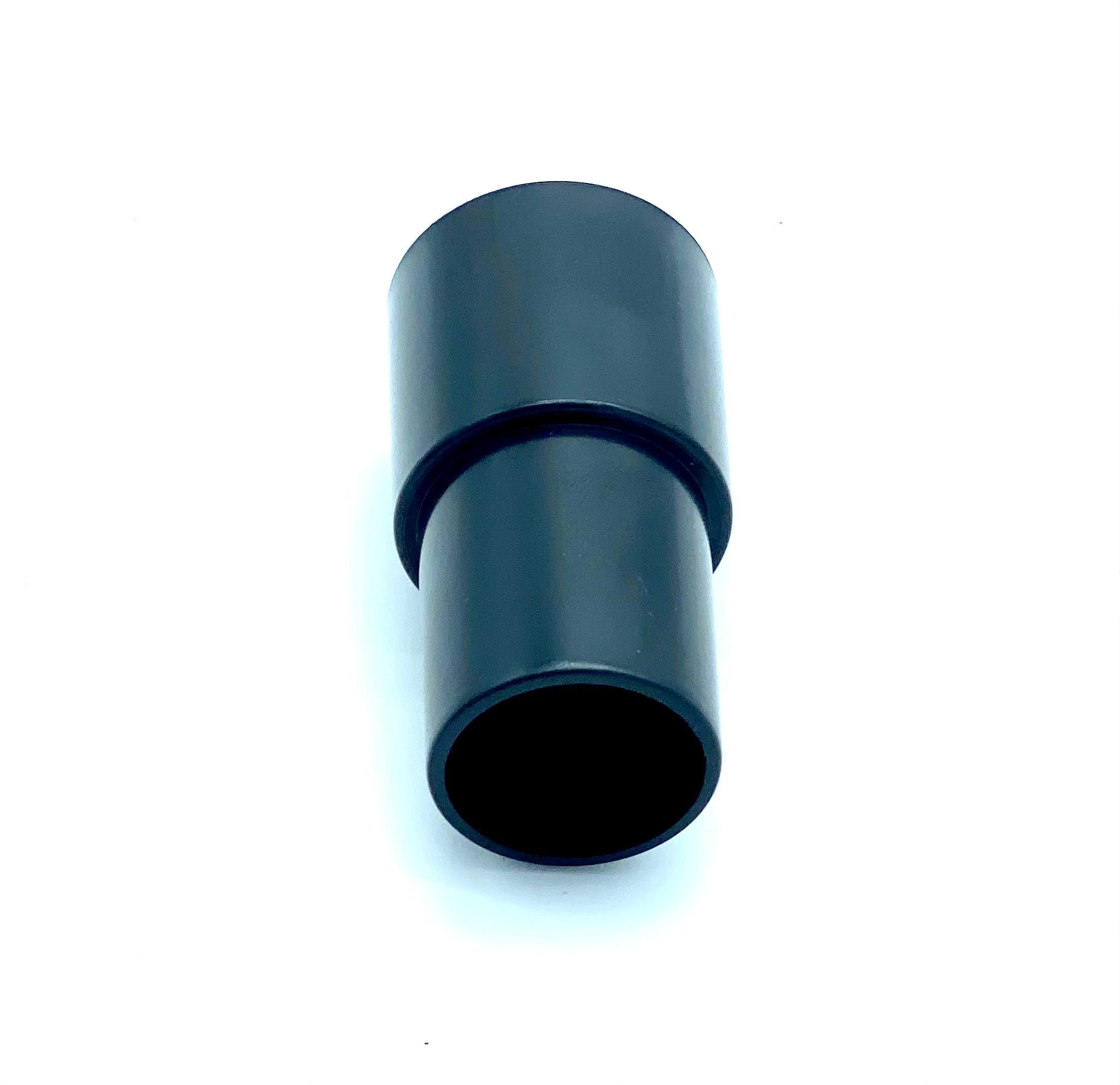 Do you have a brand of vacuum that has a 1 3/8 inch (35 mm) outside hose end diameter? Then you will need this inexpensive adapter to use the Fang & Fur eel