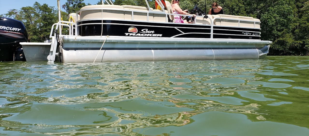 Toonshine - new from Socar Chemical - is the best READY-TO-USE pontoon cleaner and aluminum brightener on the market! Our proprietary formula penetrates the