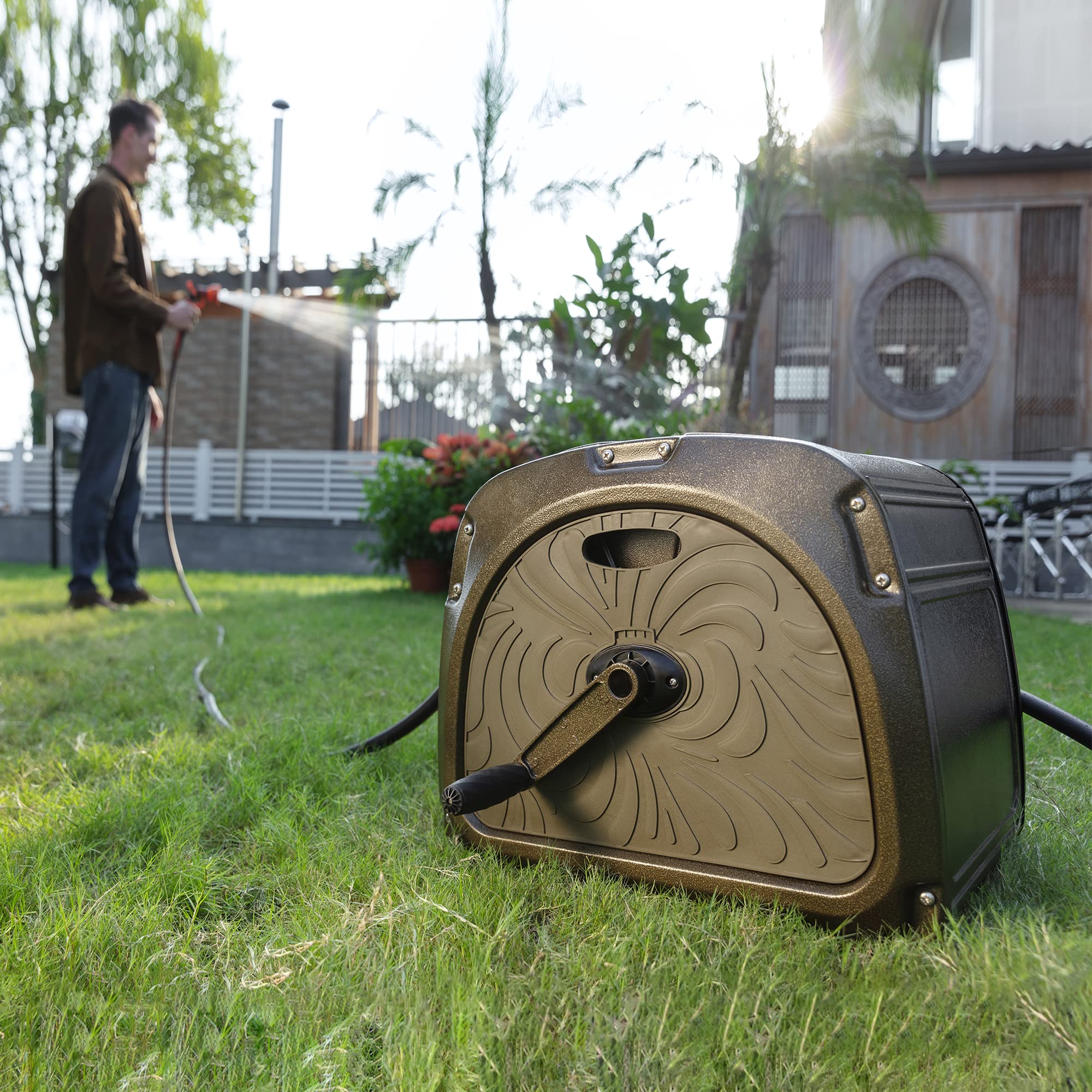 The sturdy housing, automatic hose guide system, and the easily assembled crank handle combined make this metal hose storage reel, better than traditional