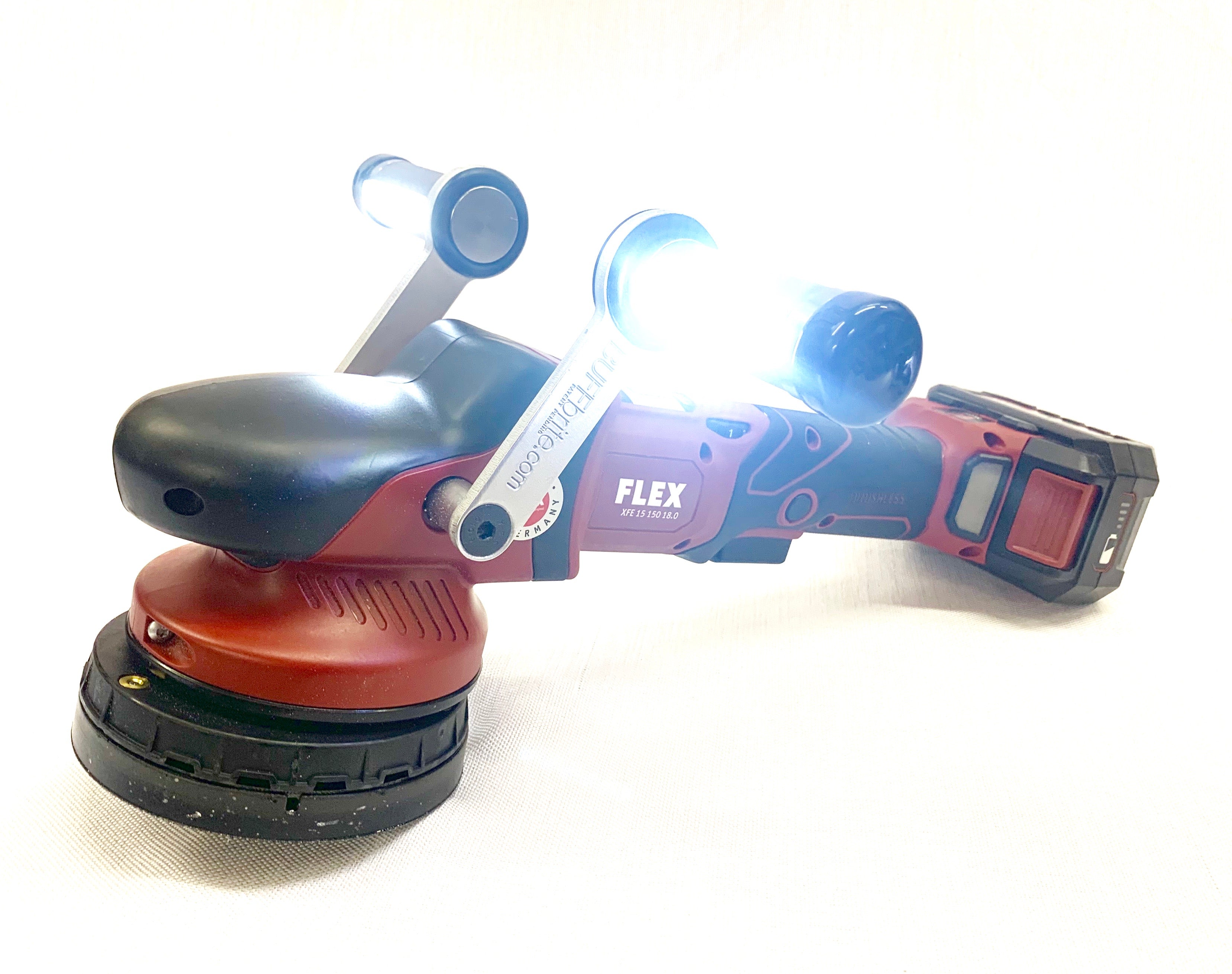 The Ultimate Flamethrower III Bundle gives you every attachment, every Fur Eel tool, and the handy Hammerhead Upholstery Tool — all at over $100 in savings .