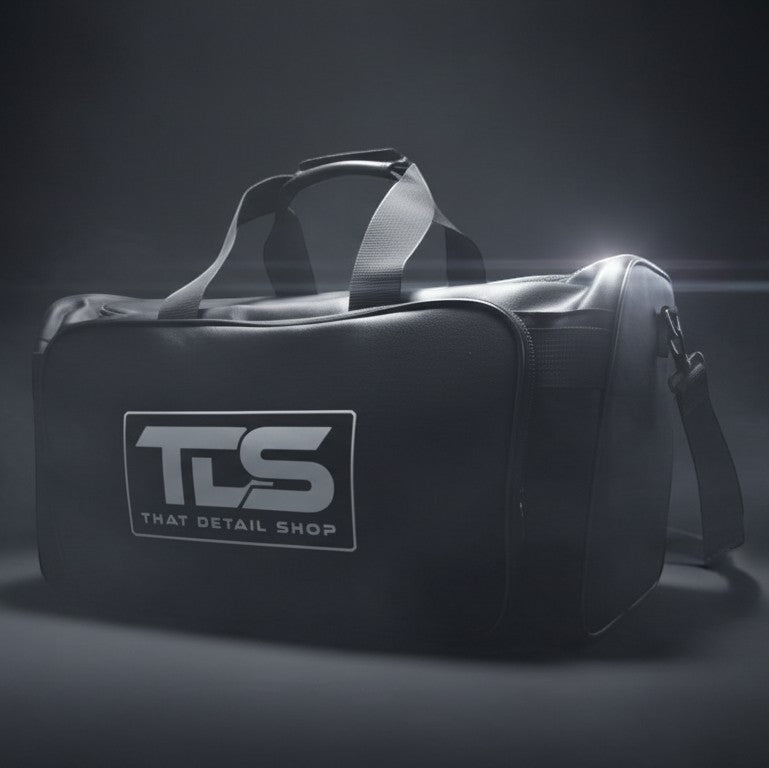 That Detail Shop black duffel bag for car detailing tools, 40x28cm, durable and organized.