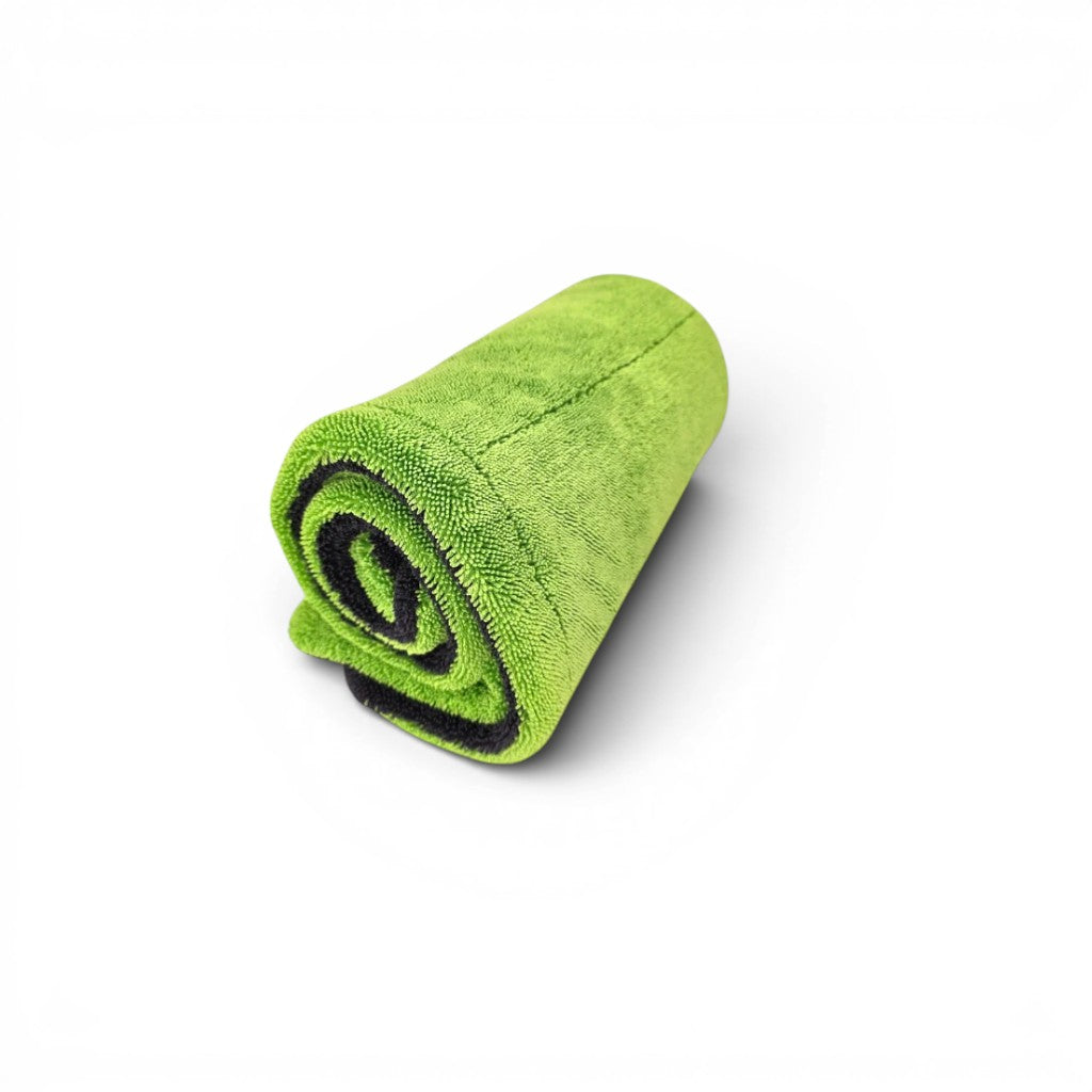 That Detail Shop green 20x30 inch dual twisted-loop microfiber drying towel with 1600 GSM for car detailing.