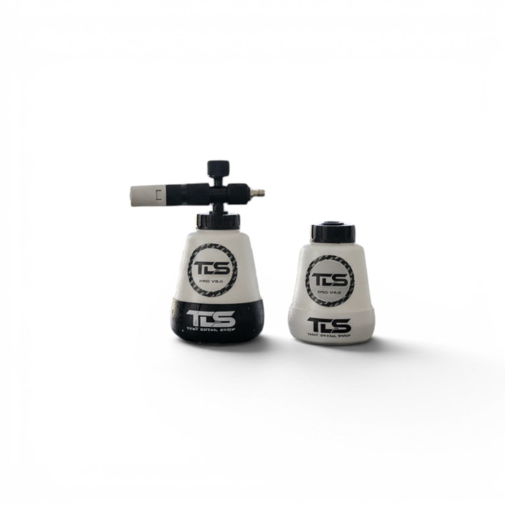 That Detail Shop TDS Foam Cannon Pro V2.0 with adjustable spray pattern and leak-resistant design.
